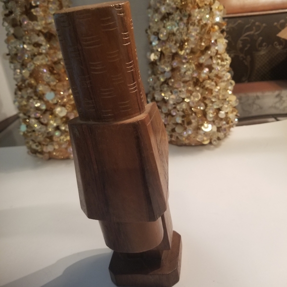 Ecuadorian Folk Art Wooden Carved Figure of a Woman Vintage Tribal Art - Picture 8 of 11